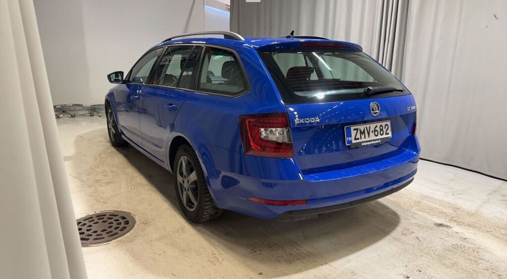 Skoda Octavia 2020 Sininen