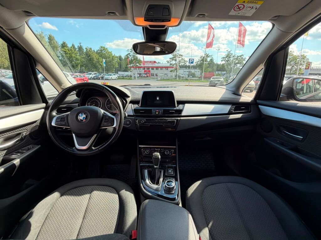 BMW 225 2018 Musta