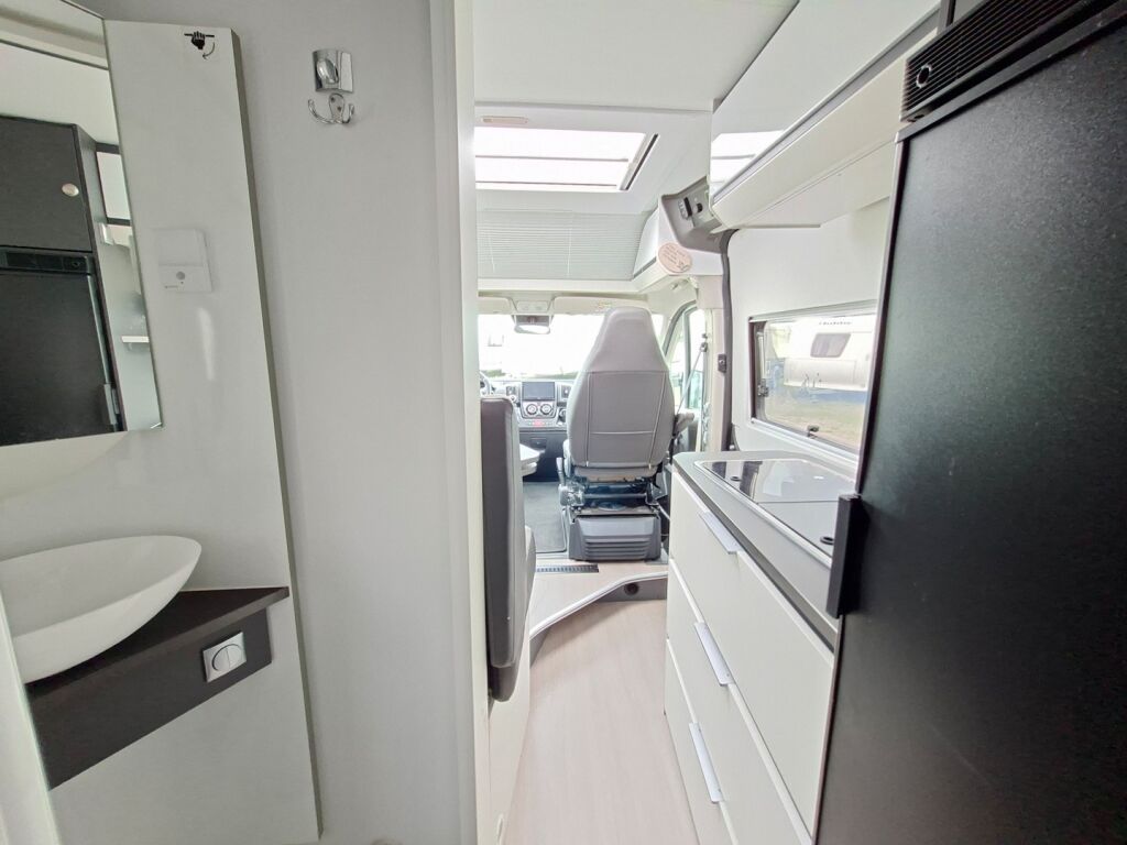 Adria Twin Supreme 640 SLB 2020 Harmaa