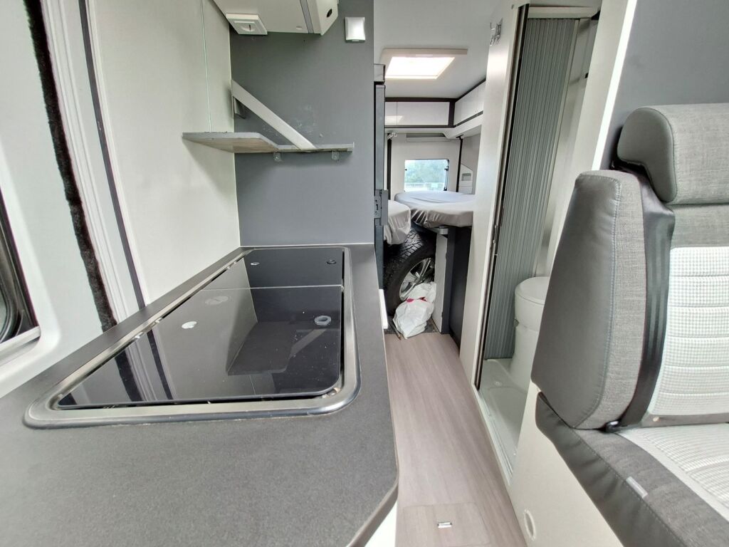 Adria Twin Supreme 640 SLB 2020 Harmaa