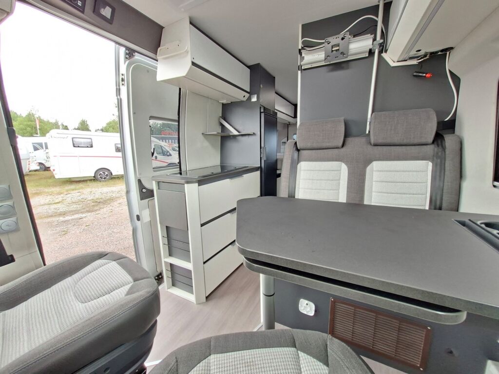 Adria Twin Supreme 640 SLB 2020 Harmaa