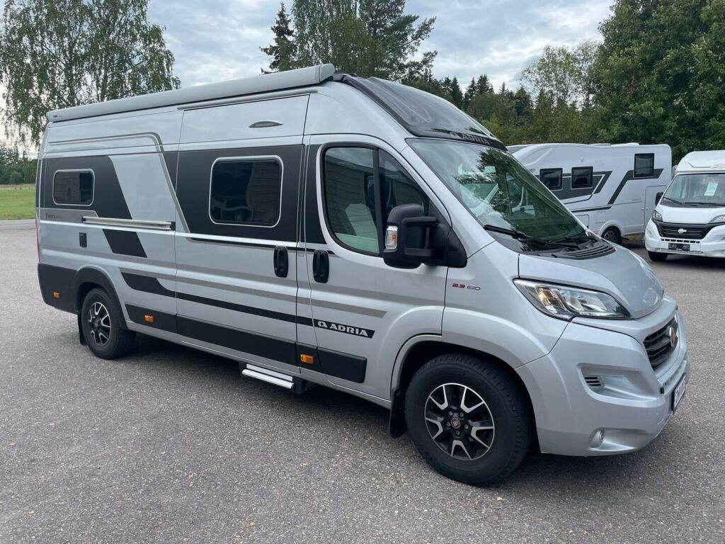 Adria Twin Supreme 640 SLB 2020 Harmaa