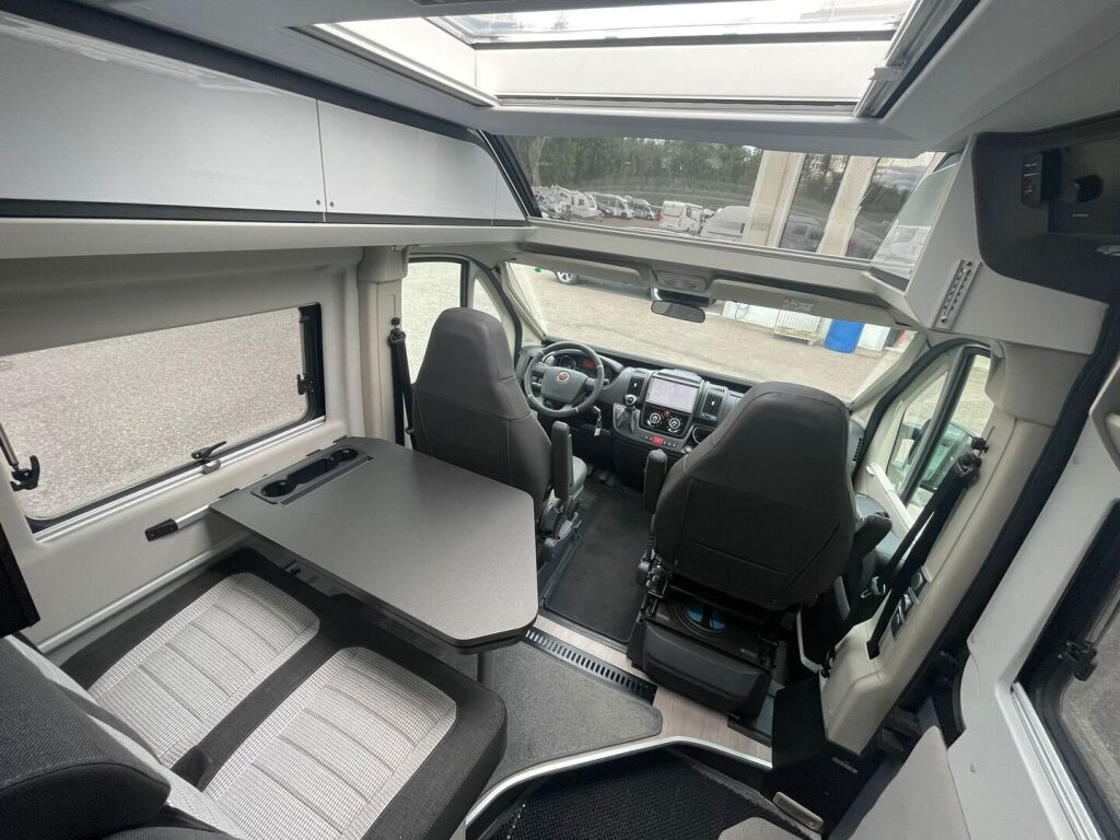 Adria Twin Supreme 640 SLB 2020 Harmaa