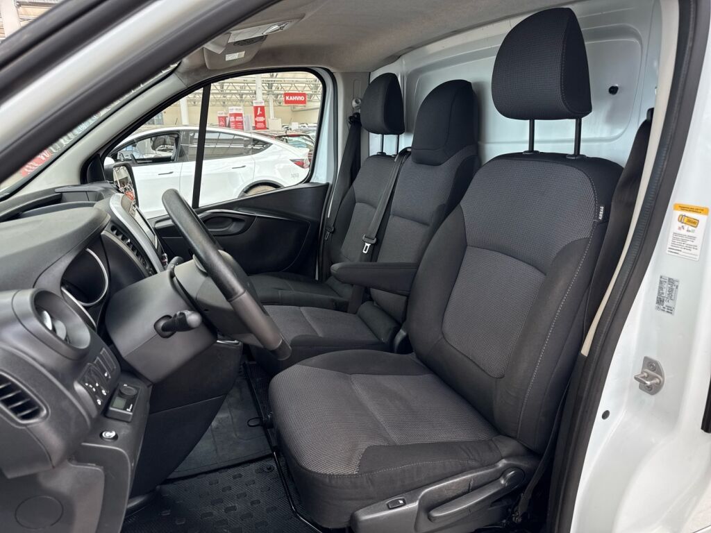 Renault Trafic 2020 Valkoinen