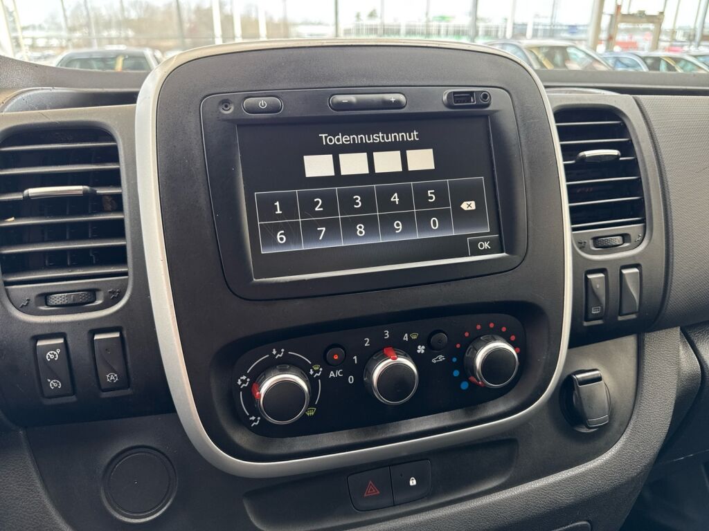 Renault Trafic 2020 Valkoinen