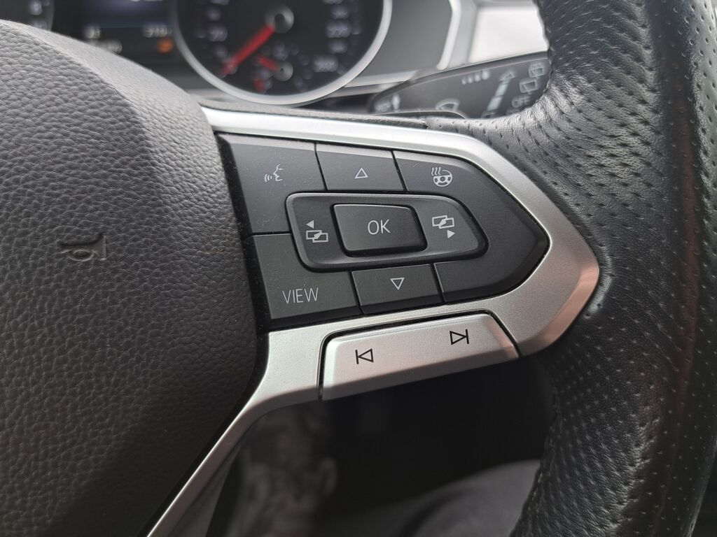 Volkswagen Passat 2020 Valkoinen