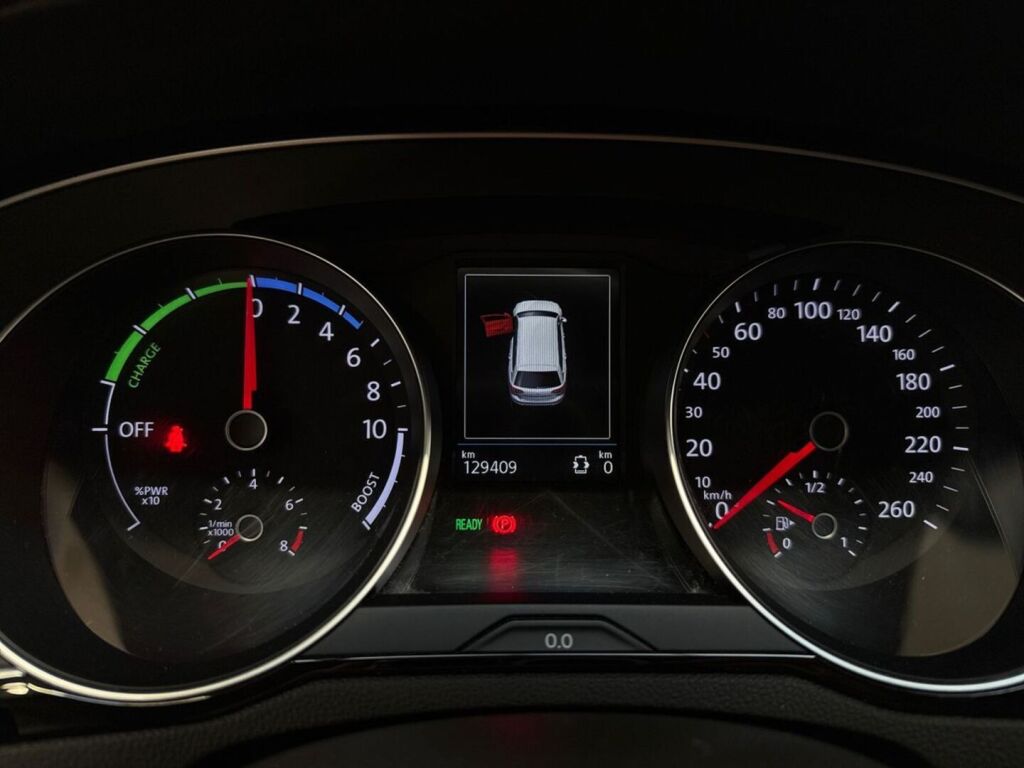 Volkswagen Passat 2020 Valkoinen