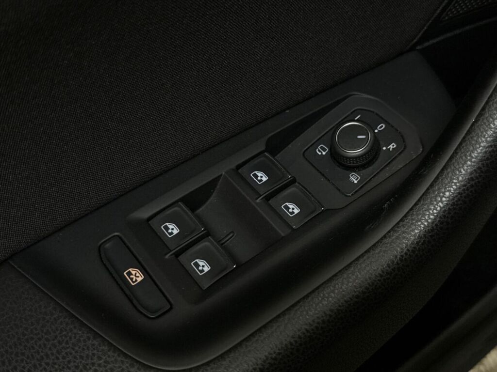 Volkswagen Passat 2020 Valkoinen