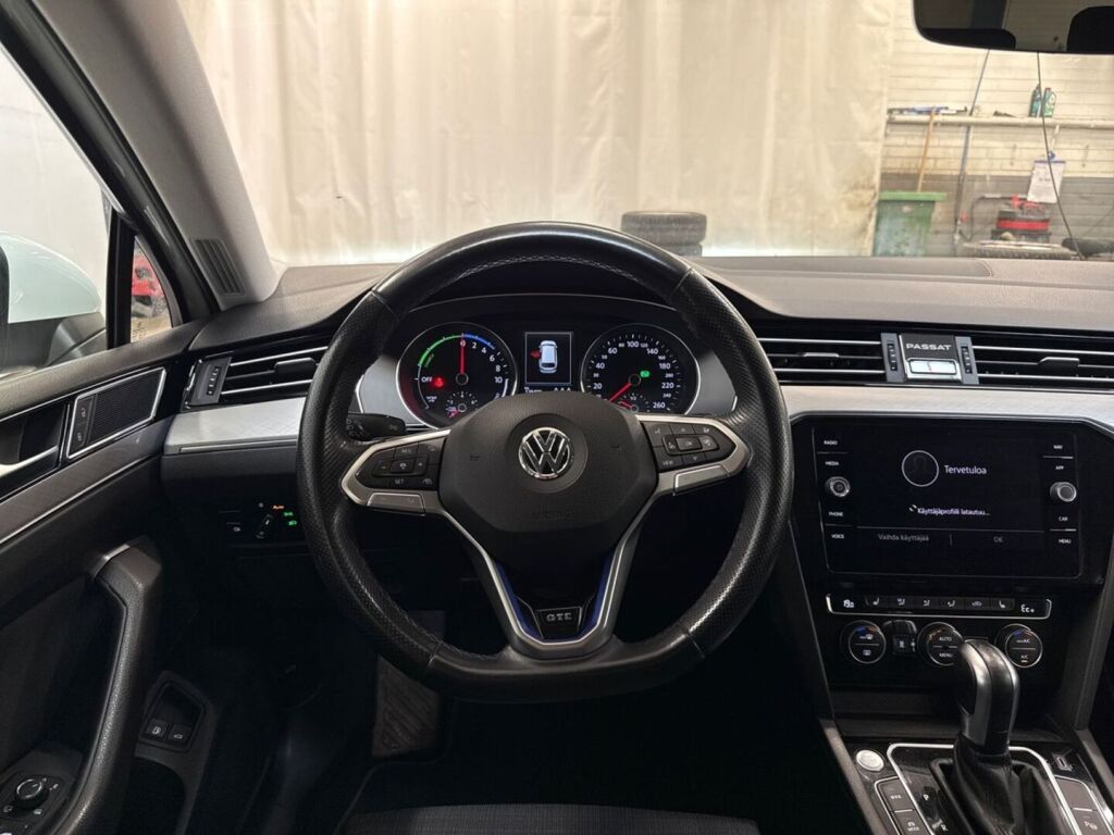 Volkswagen Passat 2020 Valkoinen