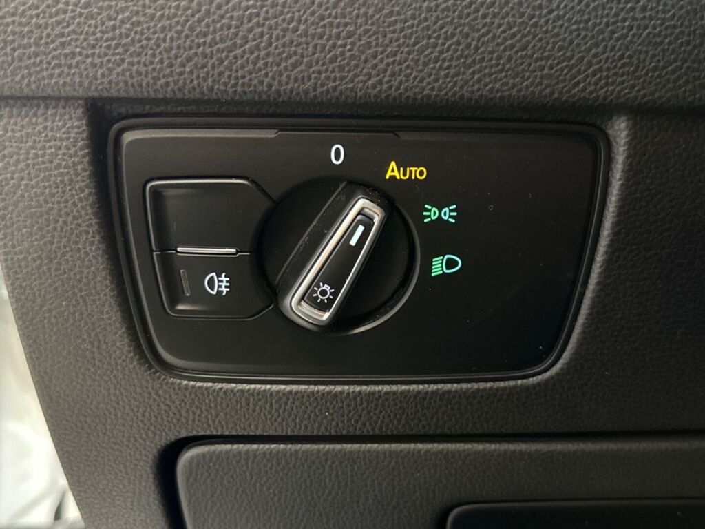 Volkswagen Passat 2020 Valkoinen