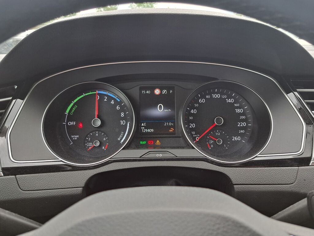 Volkswagen Passat 2020 Valkoinen