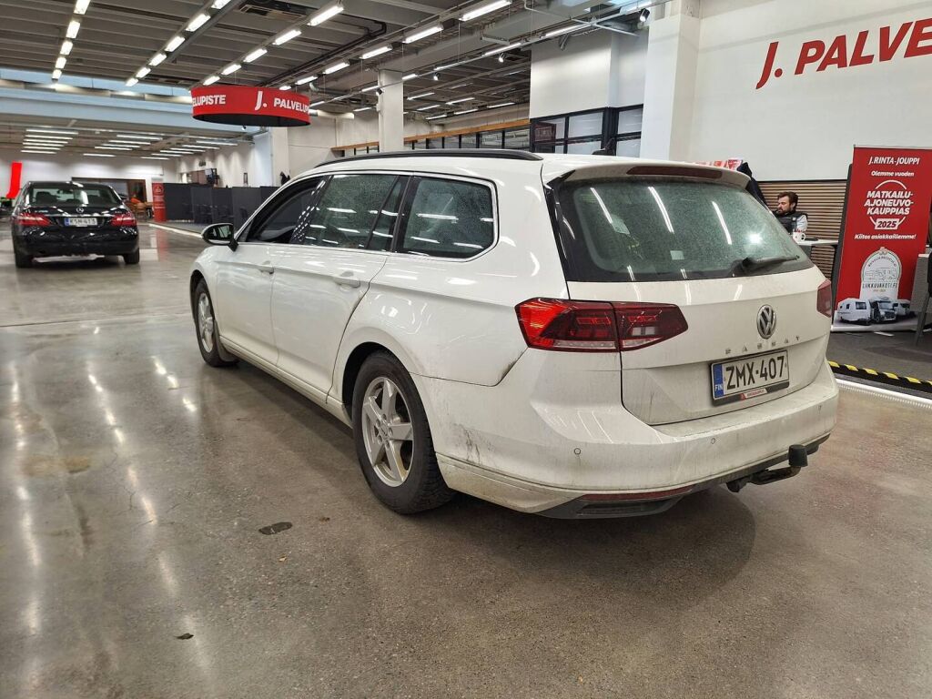 Volkswagen Passat 2020 Valkoinen
