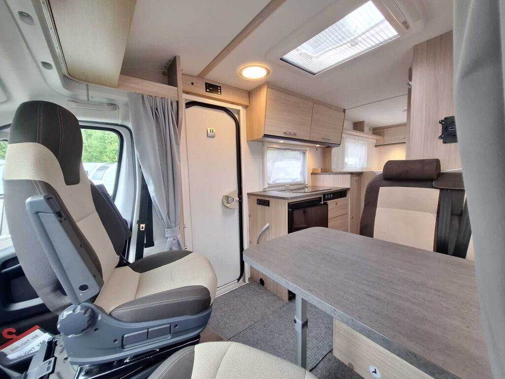 Sunlight V66 2020 Valkoinen