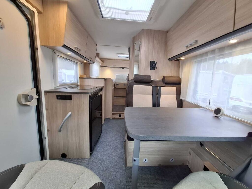 Sunlight V66 2020 Valkoinen