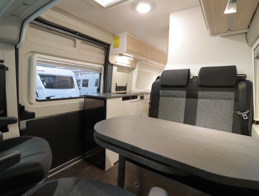 Sunlight CLIFF 600 2020 Valkoinen