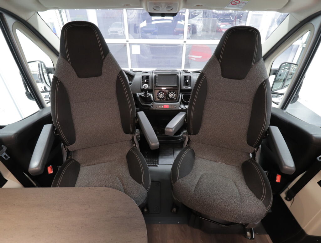 Sunlight CLIFF 600 2020 Valkoinen