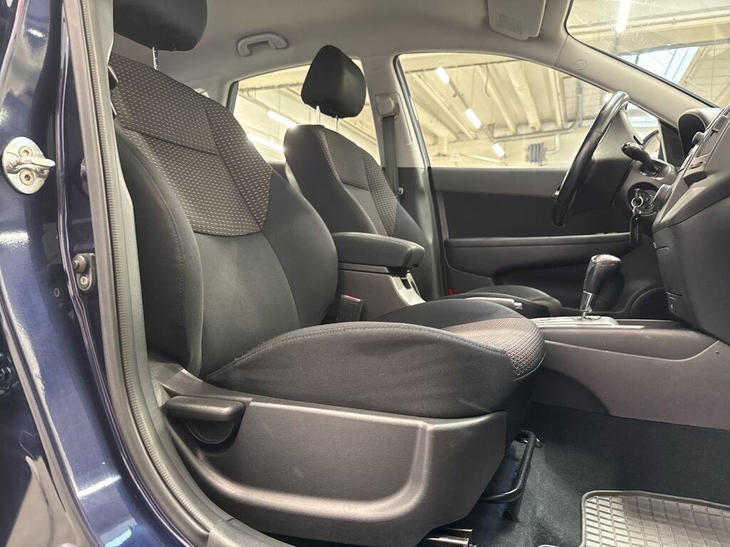 Hyundai i30 2008 Sininen