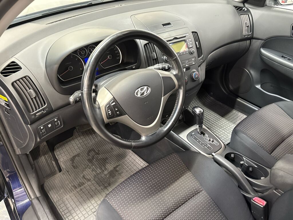 Hyundai i30 2008 Sininen