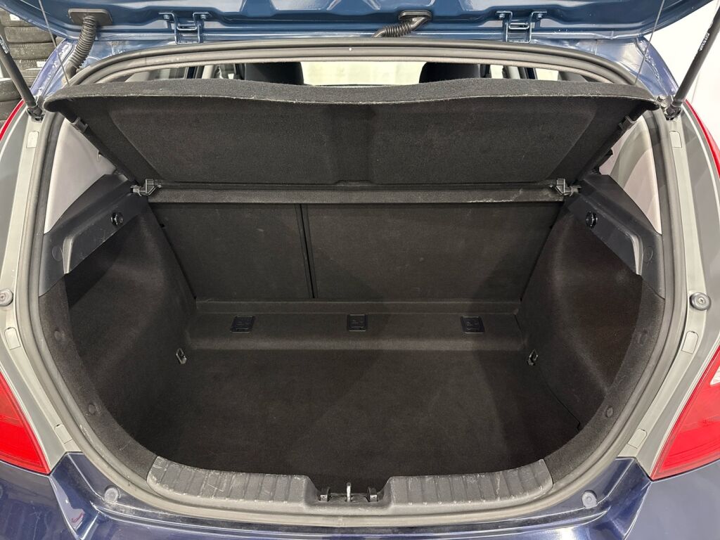 Hyundai i30 2008 Sininen