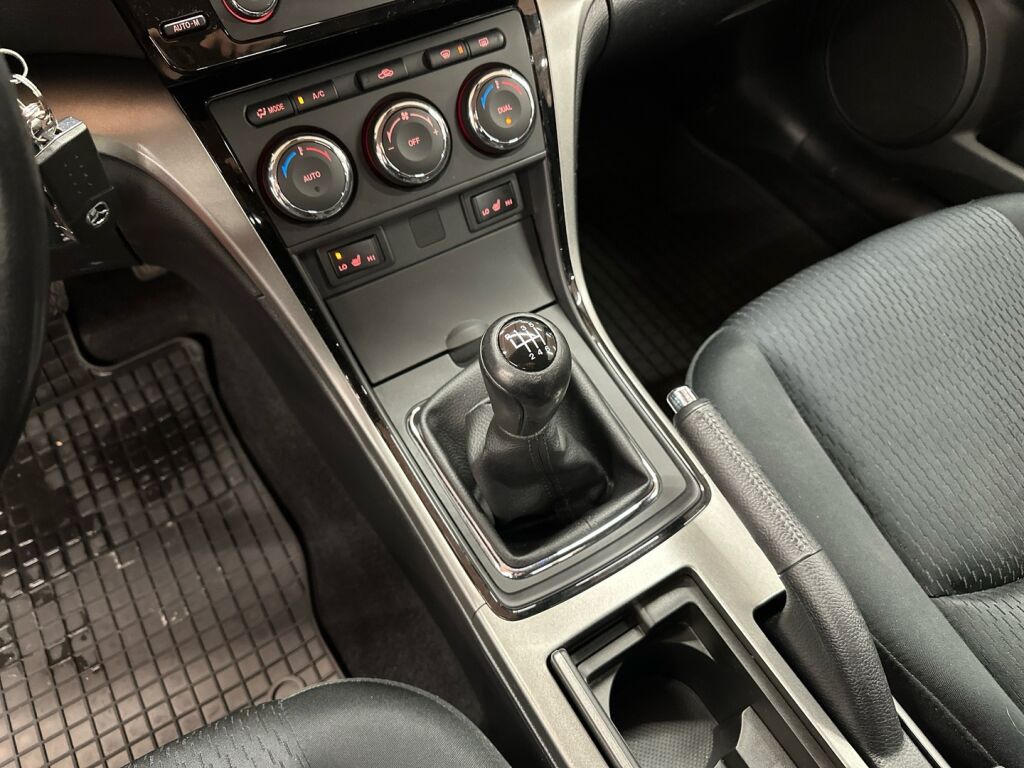 Mazda 6 2010 Sininen