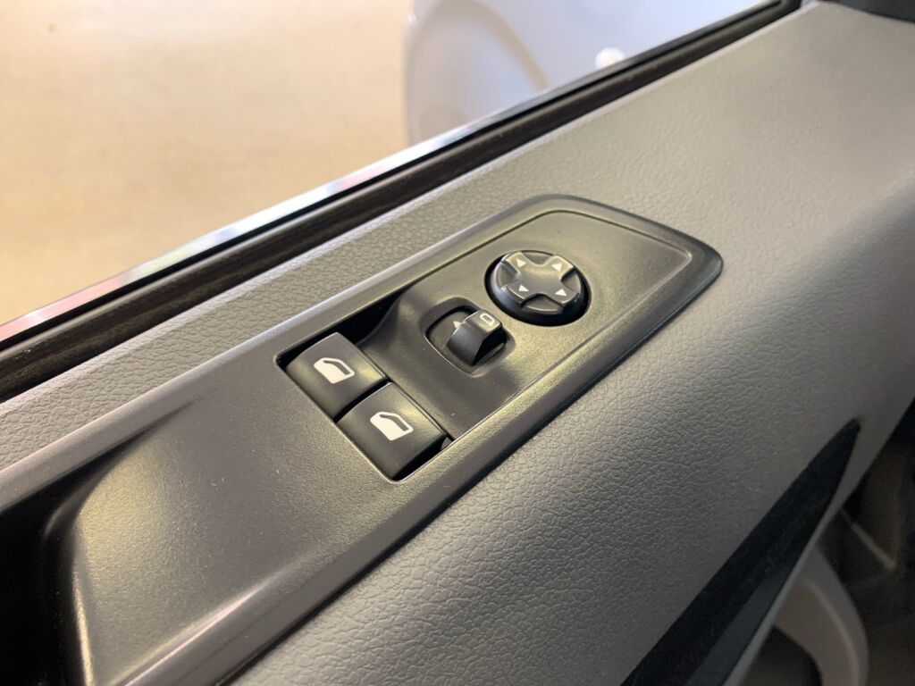 Opel Vivaro 2021 Harmaa