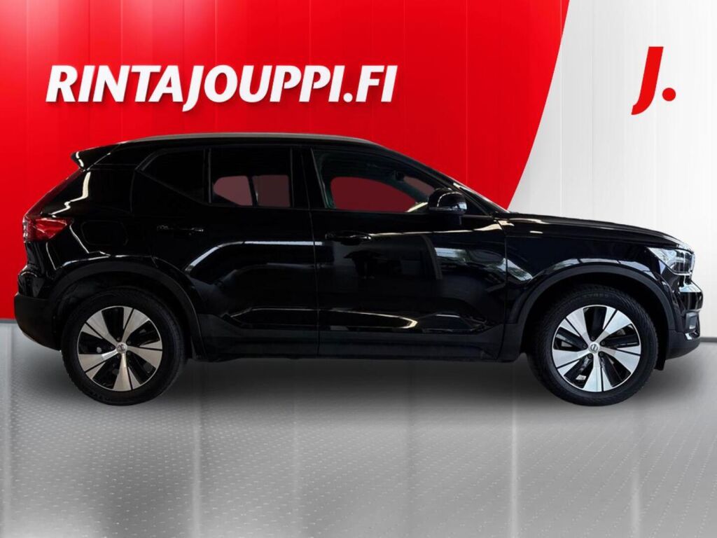 Volvo XC40 2020 Musta