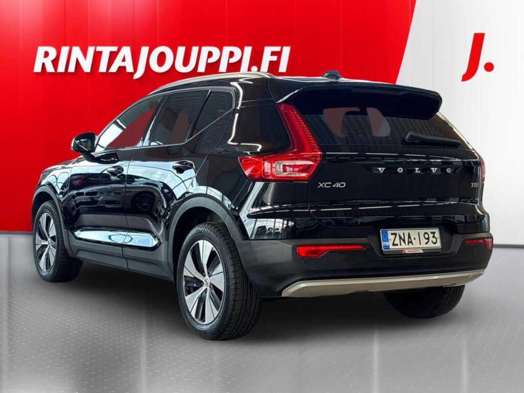 Volvo XC40 2020 Musta