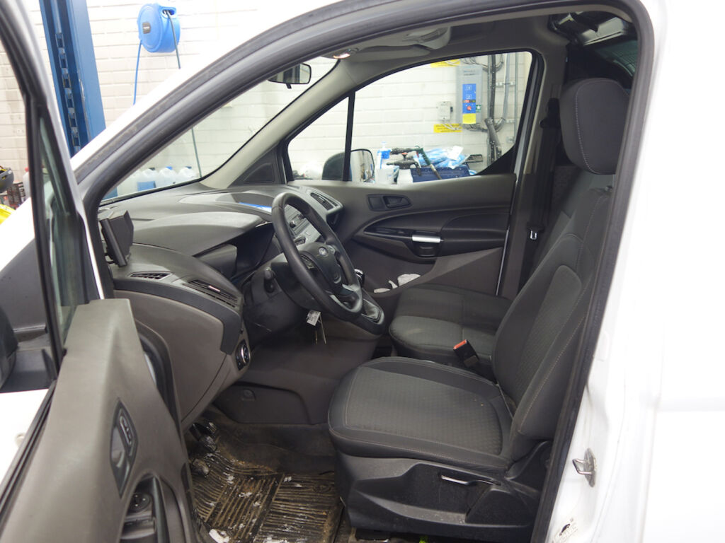 Ford Transit Connect 2020 Valkoinen