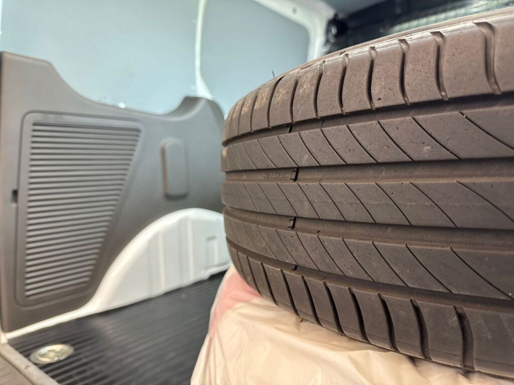 Ford Transit Connect 2020 Valkoinen