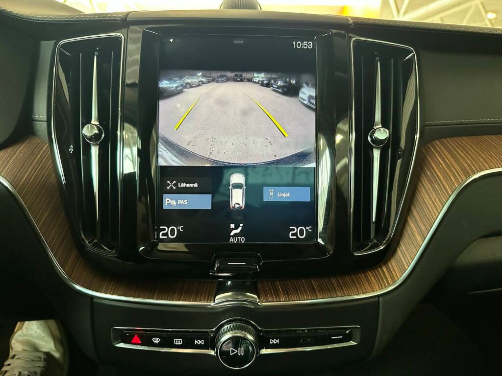 Volvo XC60 2019 Musta