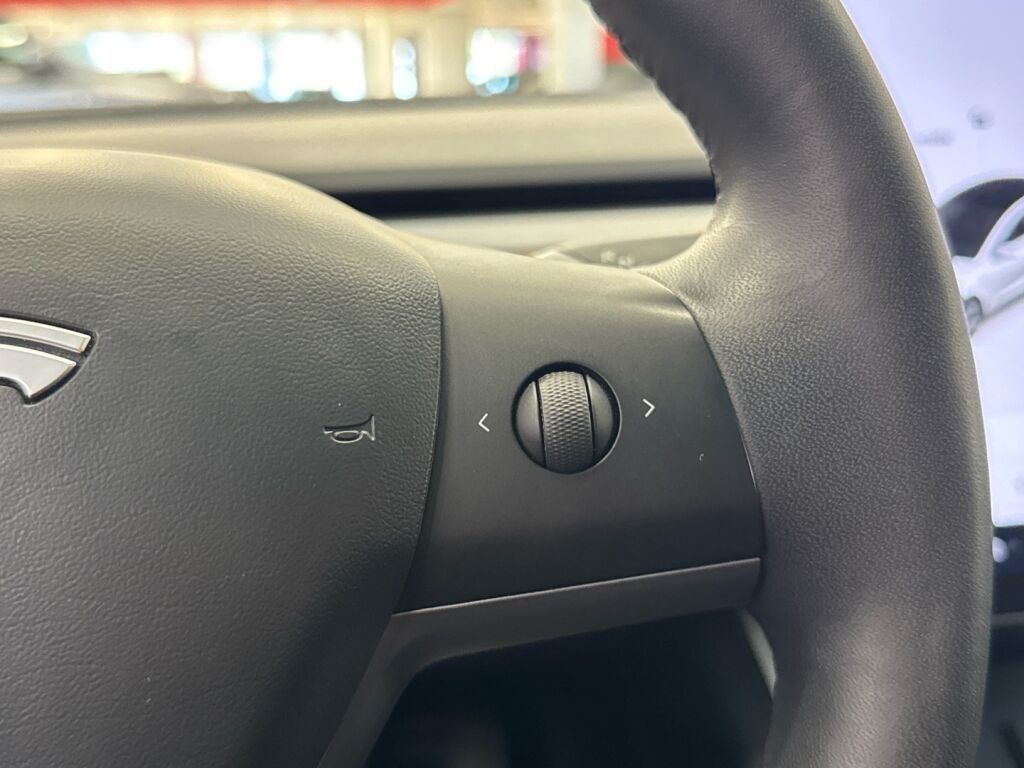 Tesla Model 3 2020 Valkoinen