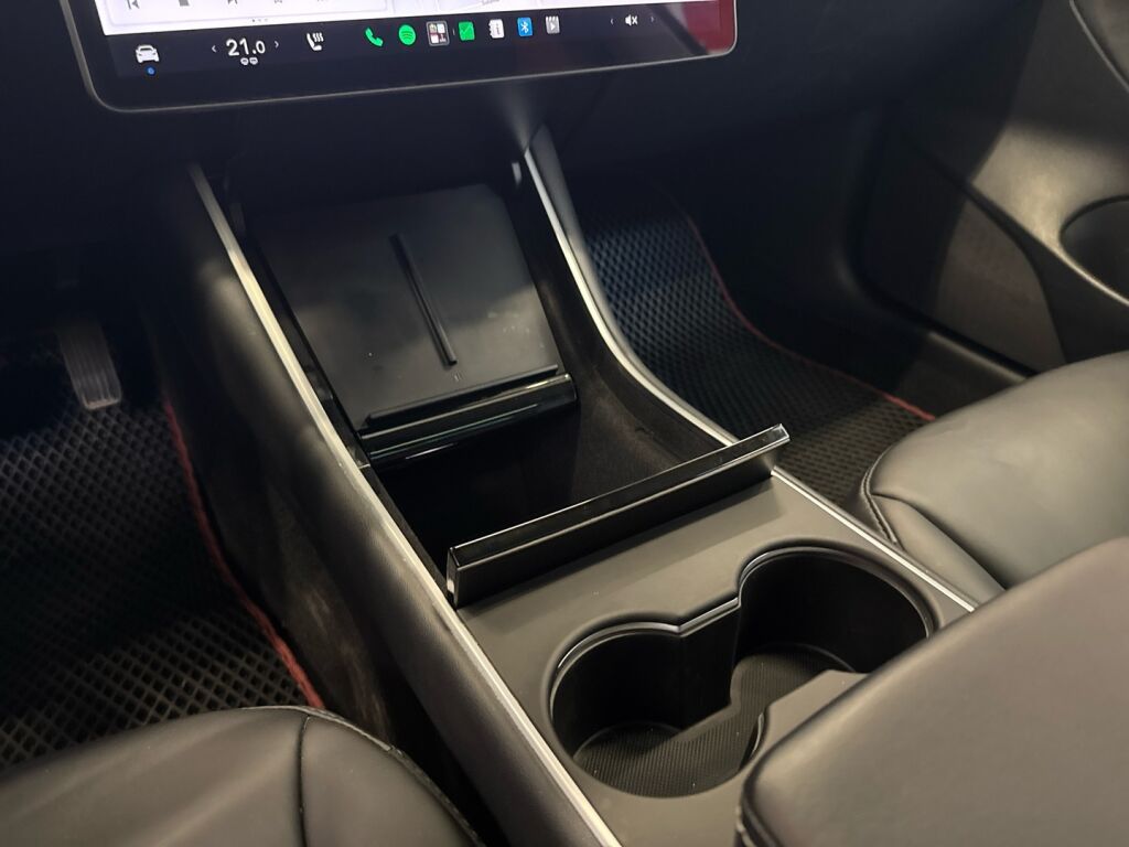 Tesla Model 3 2020 Valkoinen