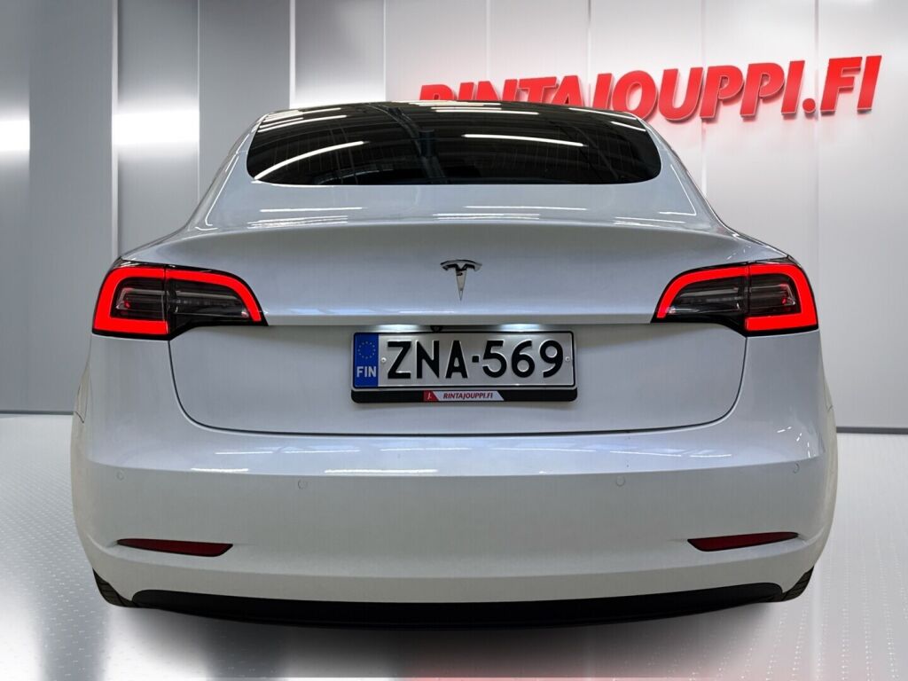 Tesla Model 3 2020 Valkoinen