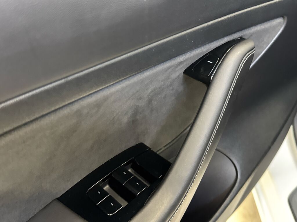 Tesla Model 3 2020 Valkoinen