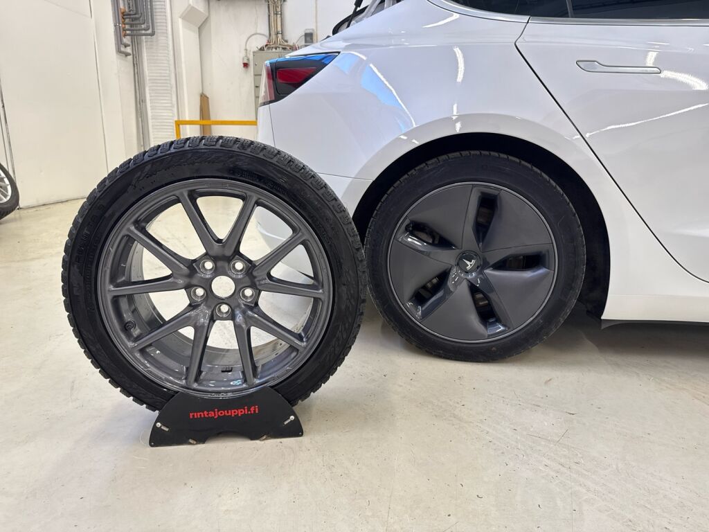 Tesla Model 3 2020 Valkoinen