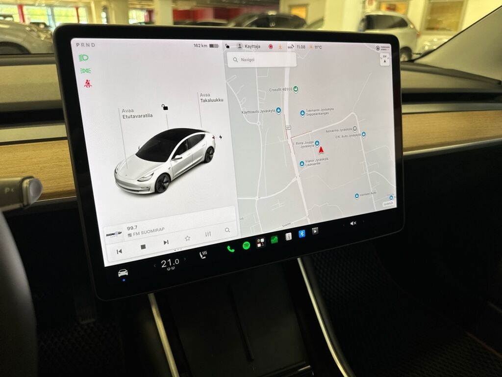 Tesla Model 3 2020 Valkoinen