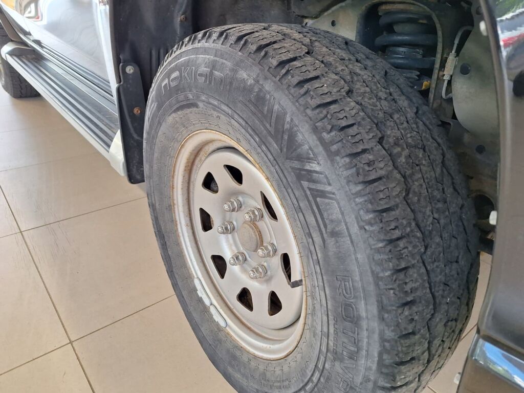 Mitsubishi L200 2020 Musta