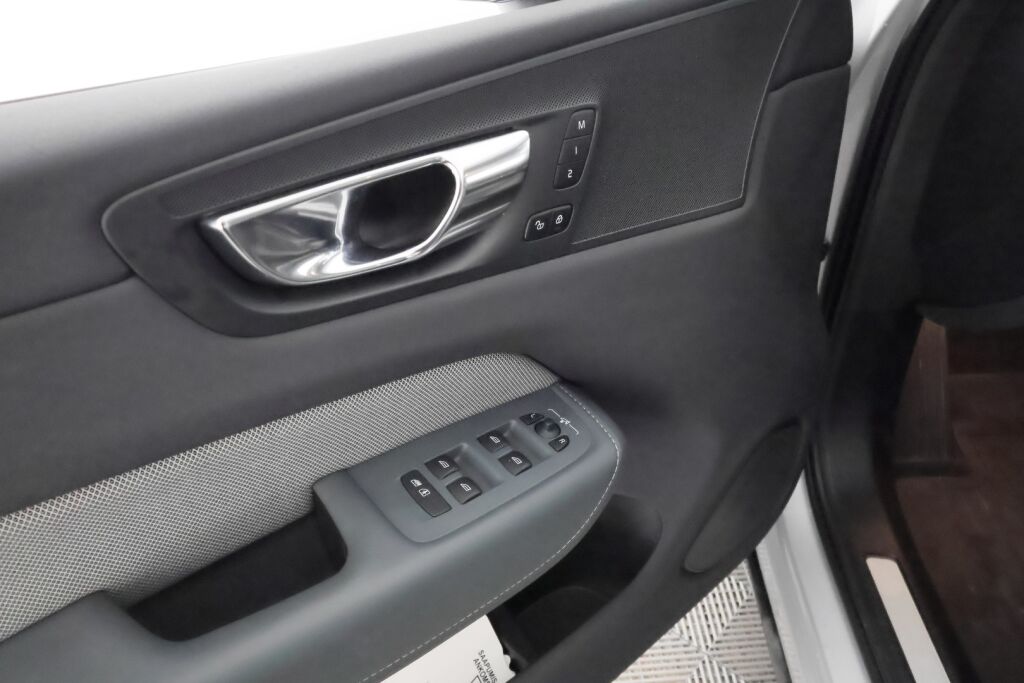 Volvo XC60 2020 Harmaa