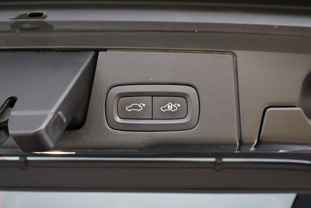 Volvo XC60 2020 Harmaa