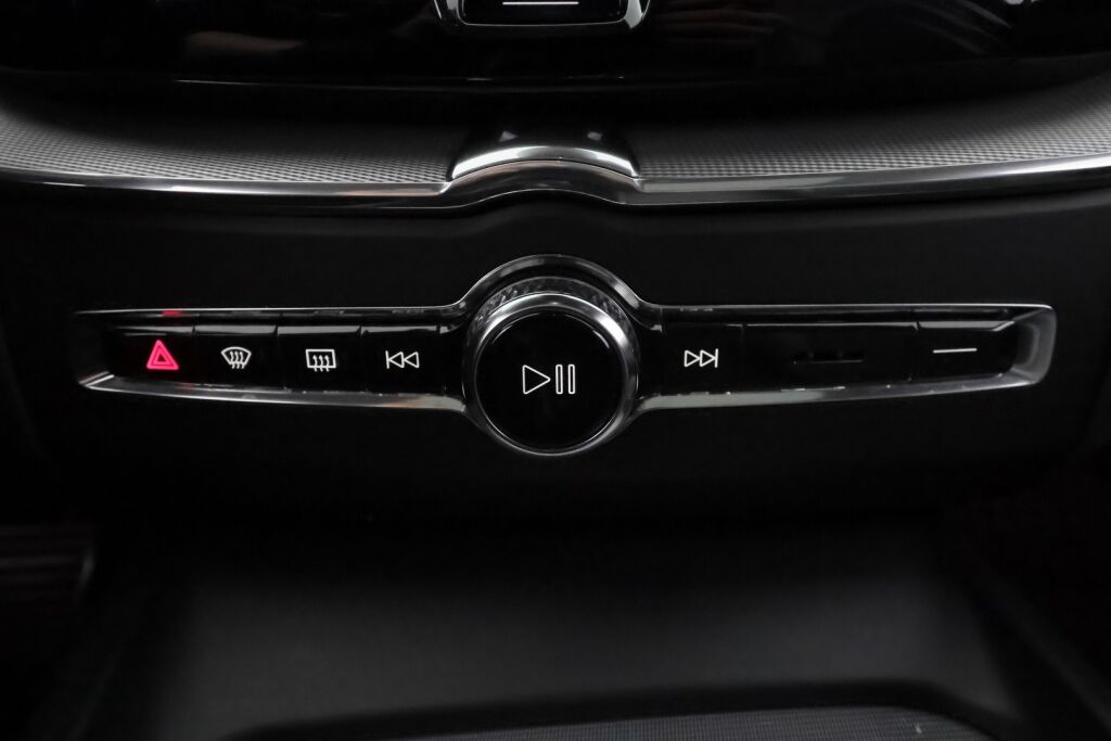 Volvo XC60 2020 Harmaa