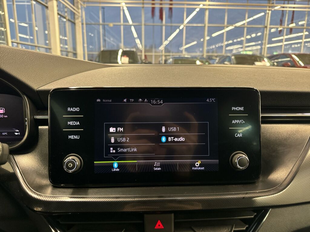 Skoda Kamiq 2020 Musta