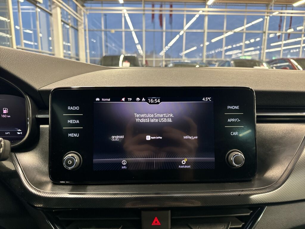 Skoda Kamiq 2020 Musta