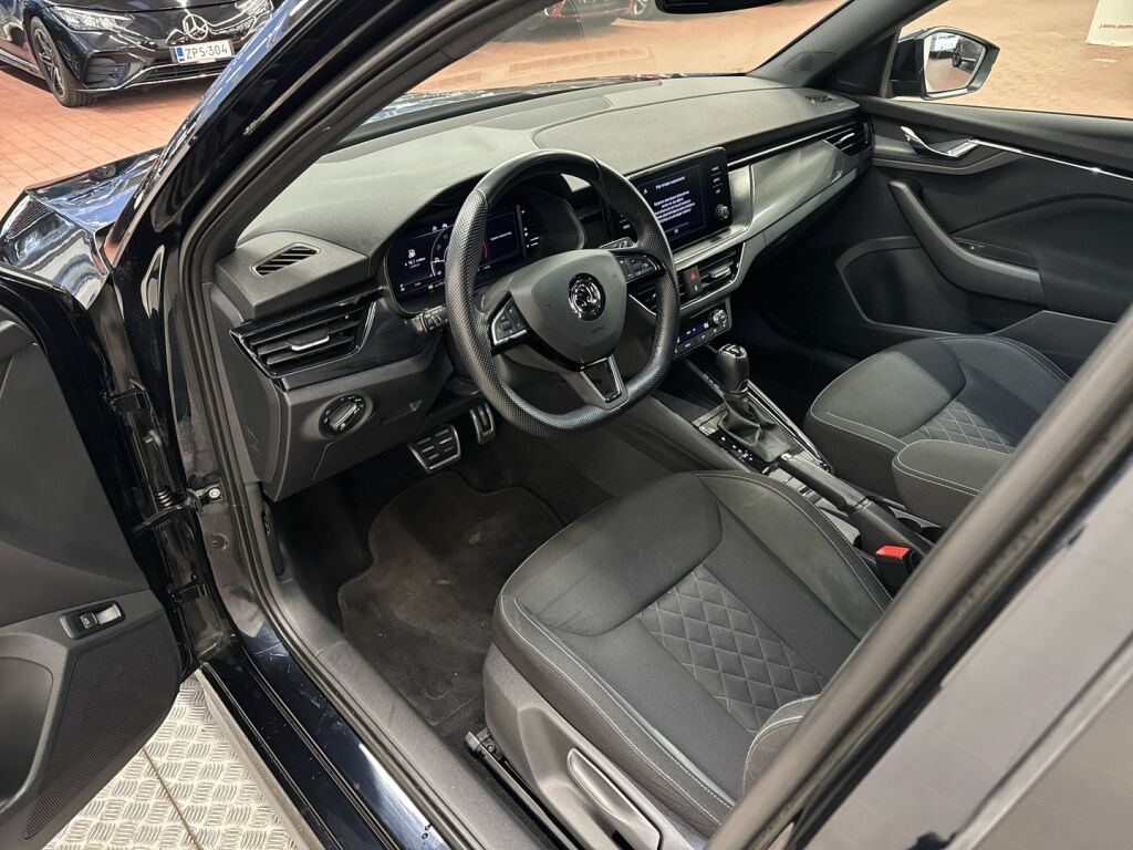 Skoda Kamiq 2020 Musta