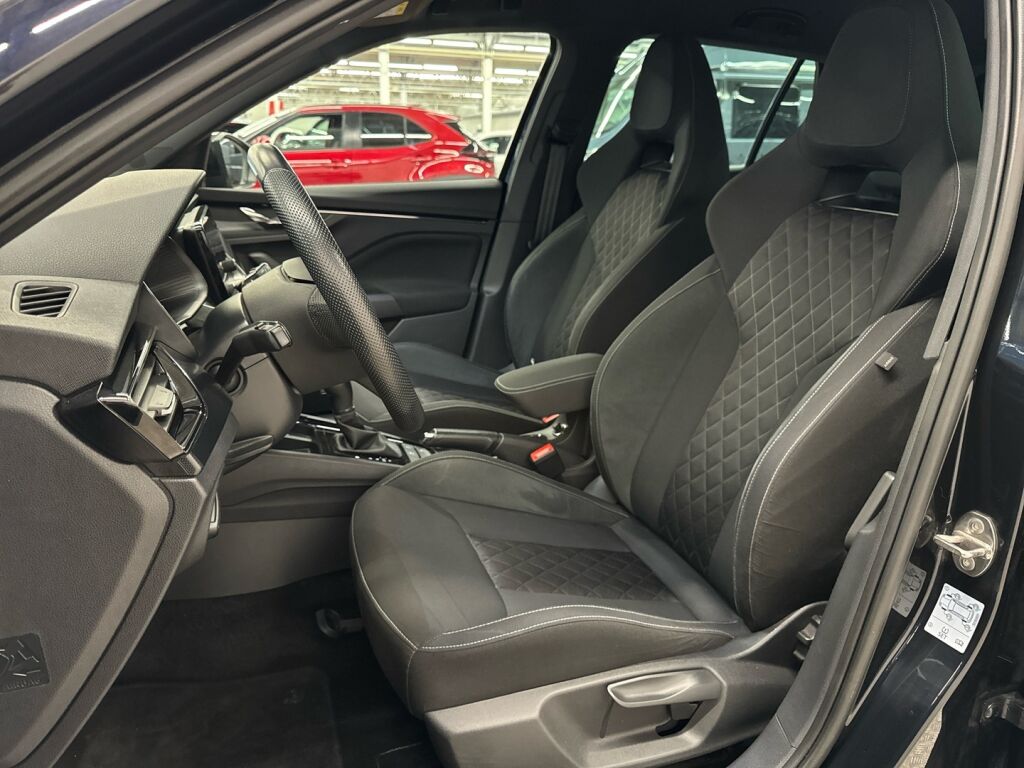 Skoda Kamiq 2020 Musta