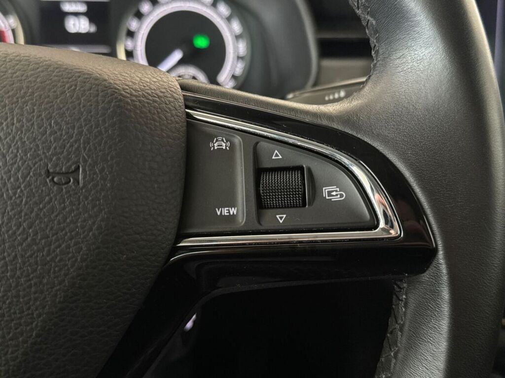 Skoda Kamiq 2020 Harmaa