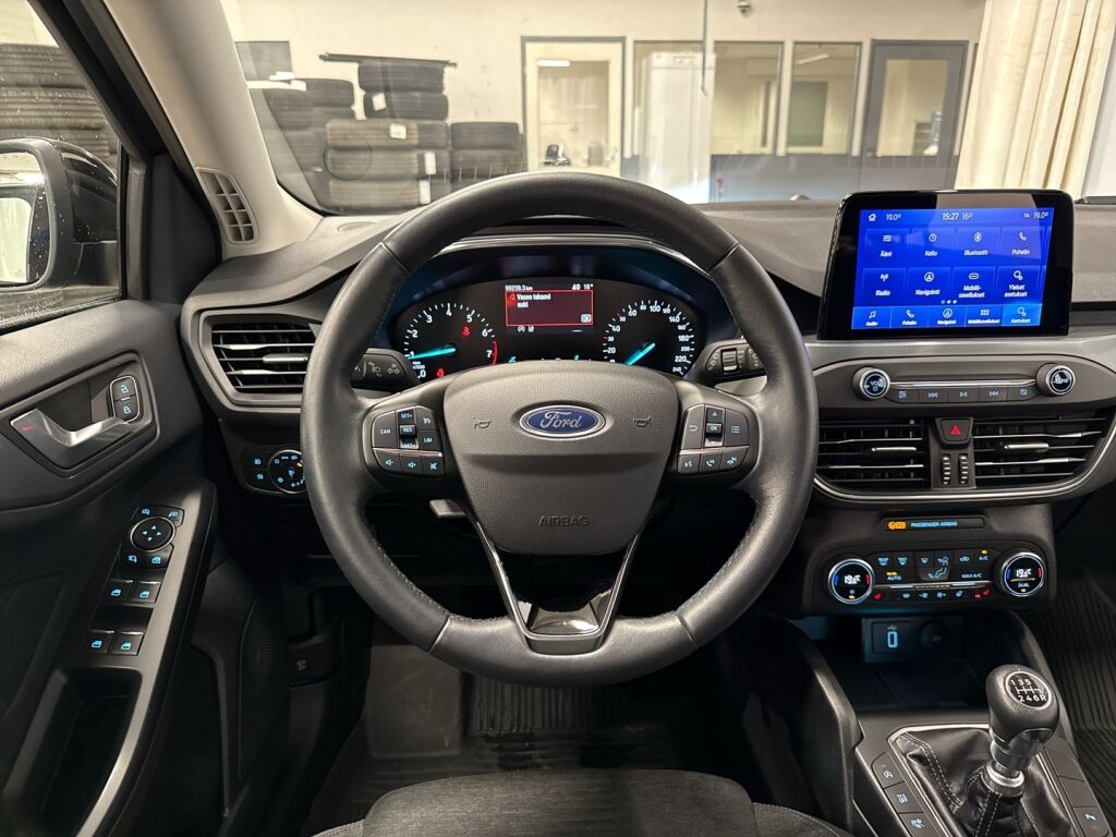 Ford Focus 2020 Musta