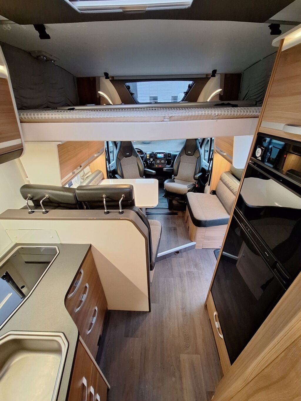 Adria Matrix Axess 670 SL 2020 Valkoinen