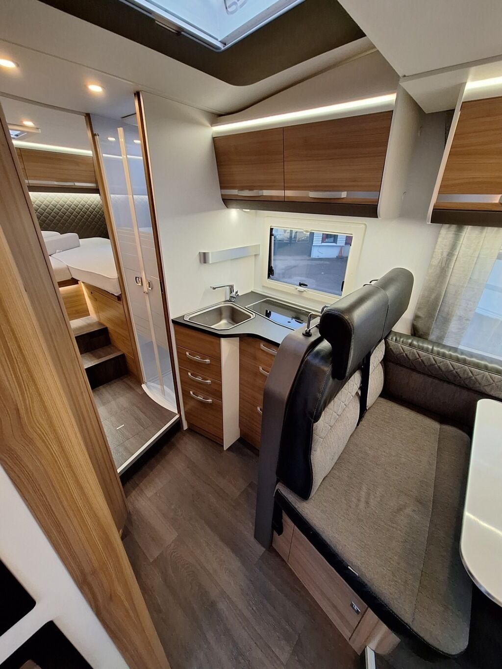 Adria Matrix Axess 670 SL 2020 Valkoinen