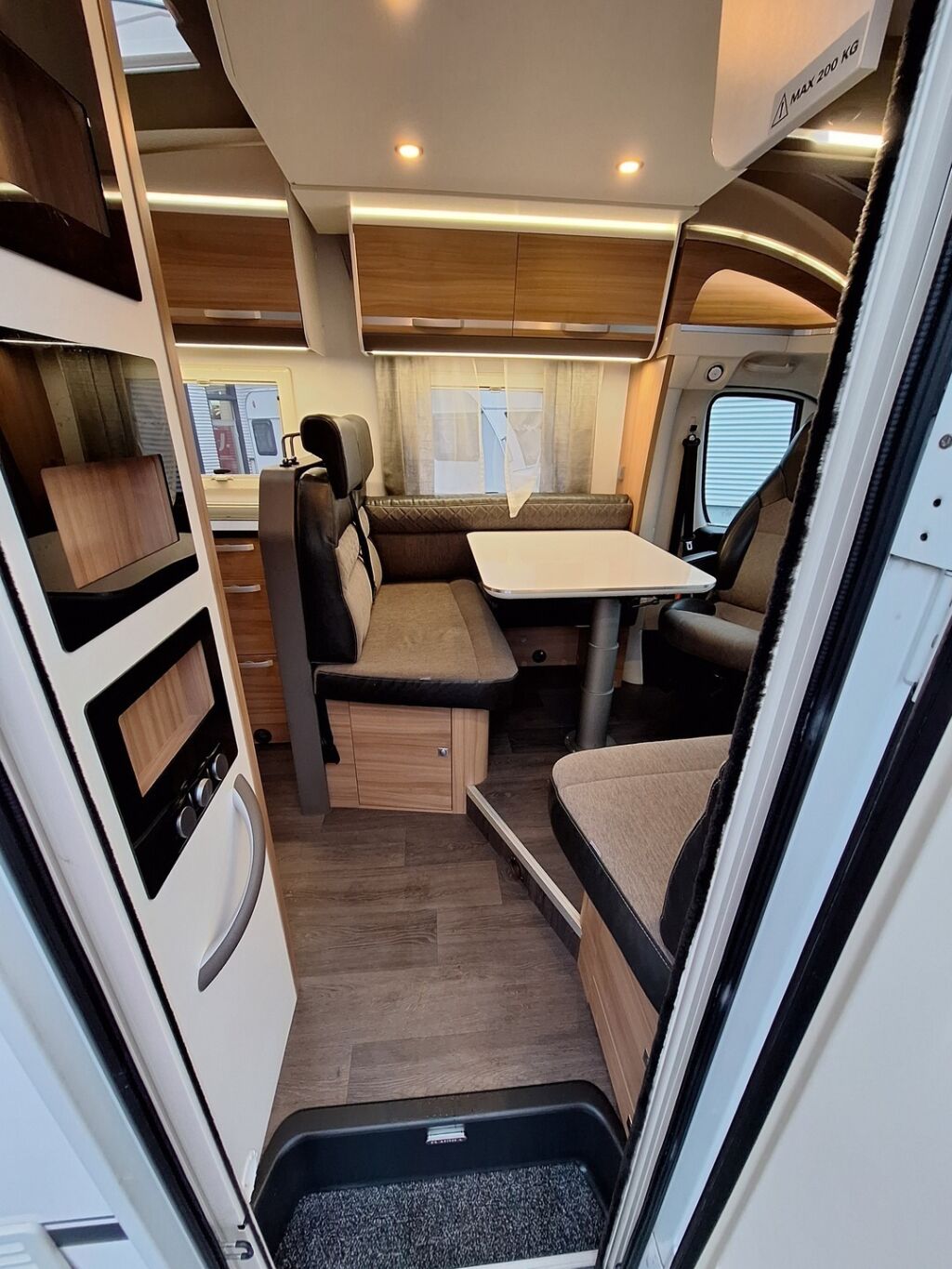 Adria Matrix Axess 670 SL 2020 Valkoinen