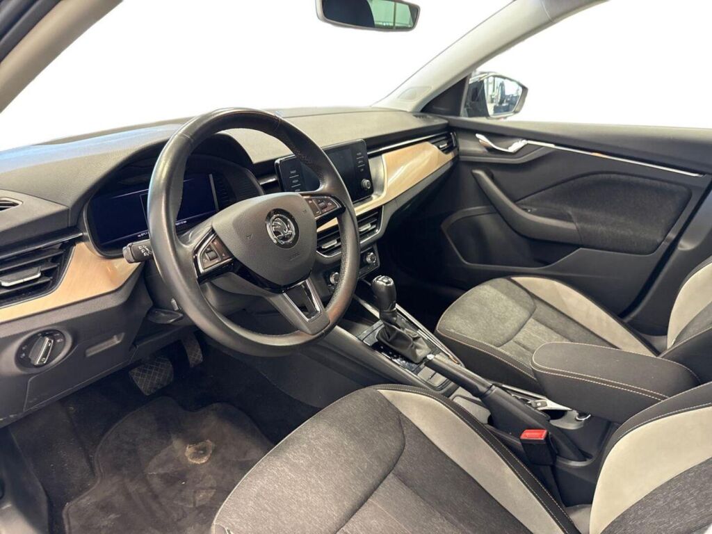 Skoda Scala 2020 Harmaa